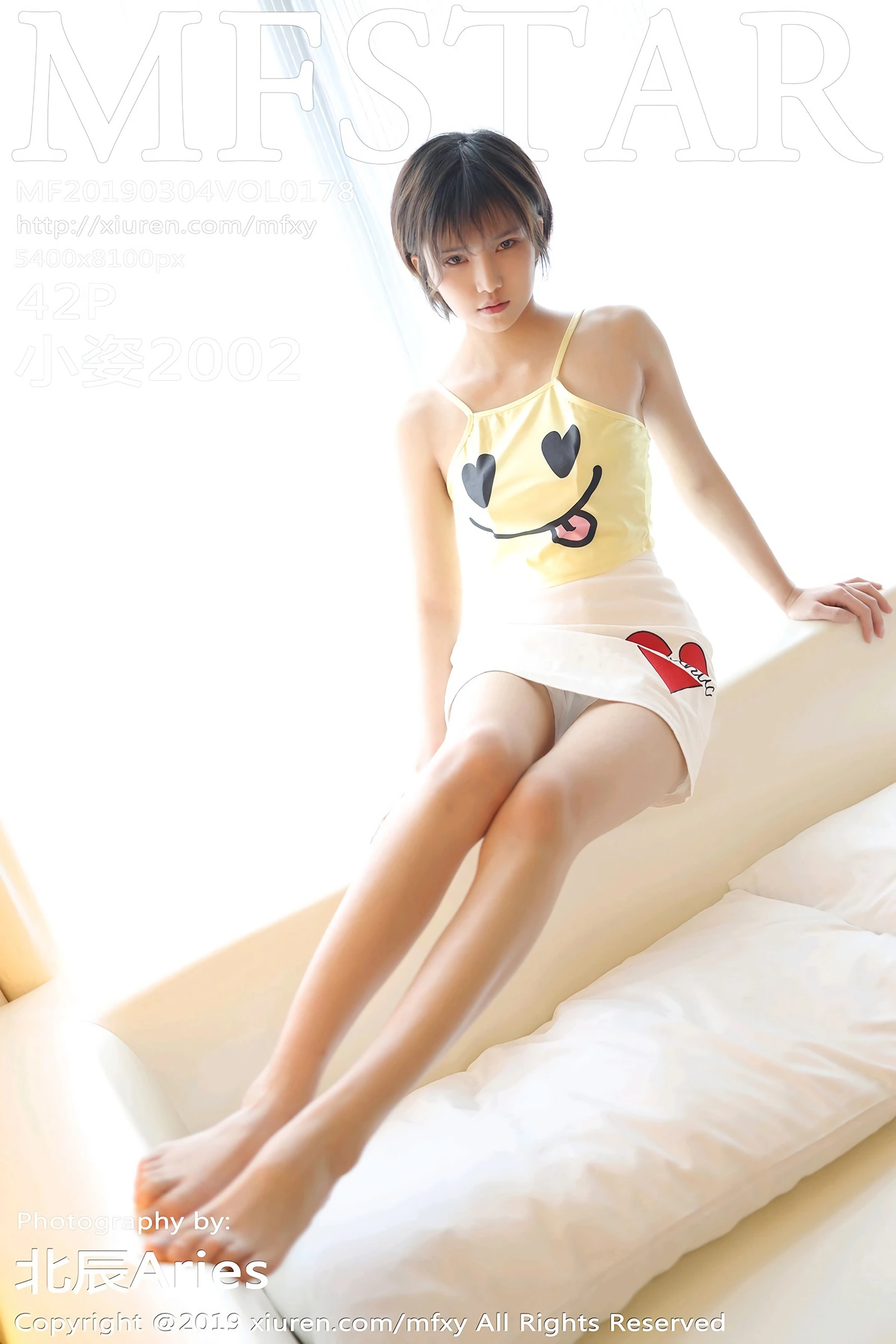 [MFStar模范学院]Vol.178_嫩模小姿2002私房卡通吊带内衣半脱秀白嫩翘臀诱惑写真42P-秀人网 - XiuRen.Pro